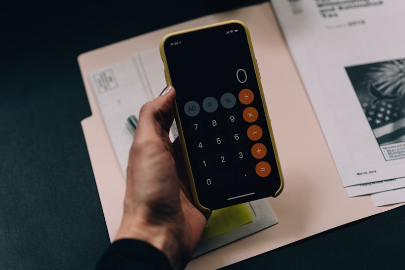 How to Calculate Late Payment Interest (With Free Calculator)